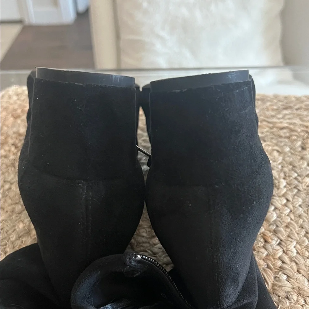Chic Black Heeled Boots for Women - Picture 9 of 13